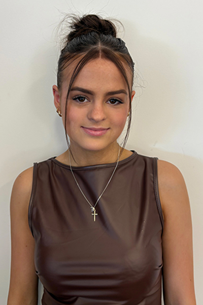 Ella - Total Look Hair & Beauty